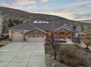 377 E Saddle Dr, Midway, UT 84049