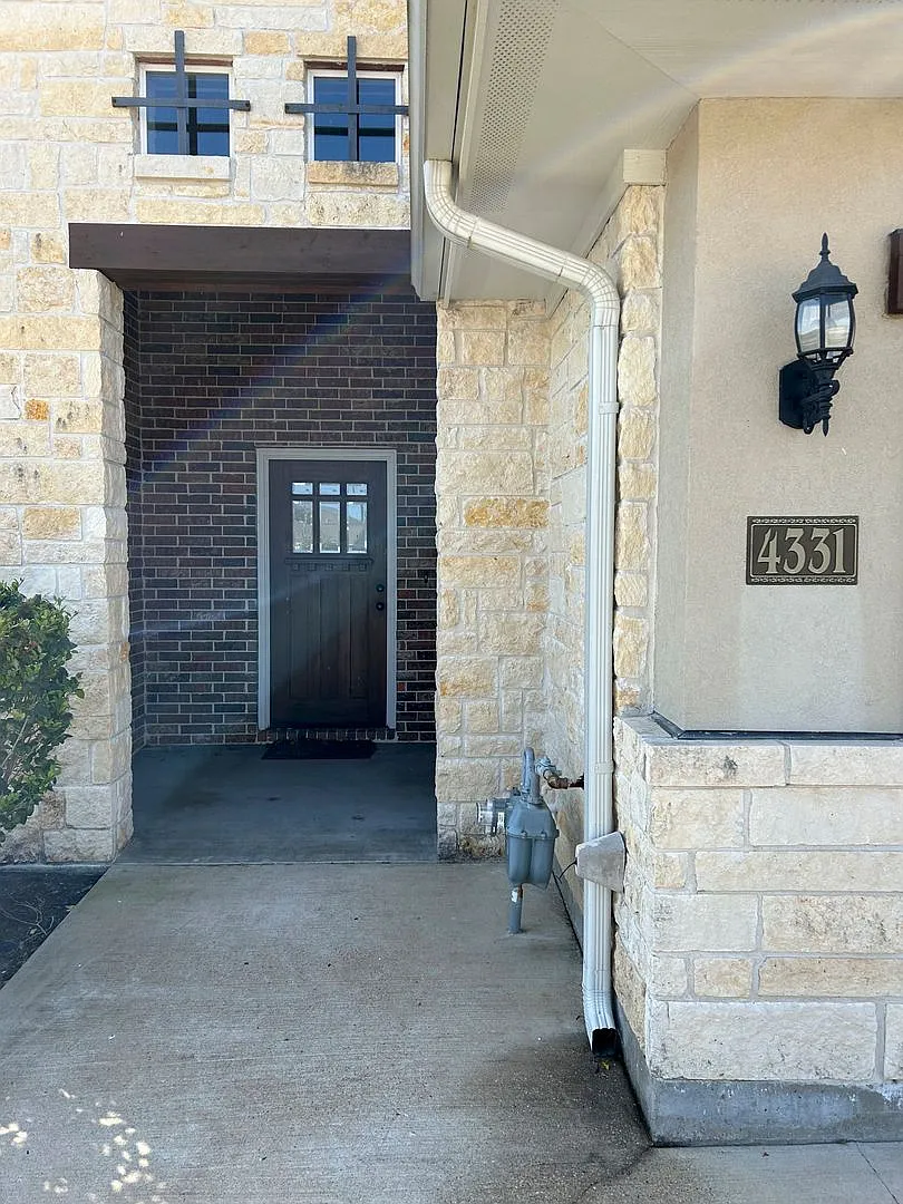 Building Photo - 4331 Dawn Lynn Dr