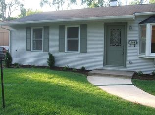 368 Saint Marys Pkwy, Buffalo Grove, IL 60089