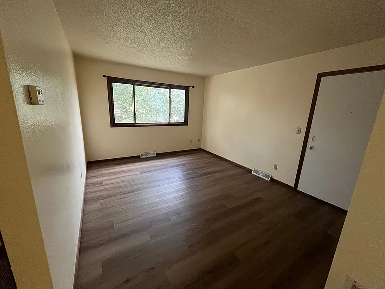 811 S Dousman St #6 — Photo 5