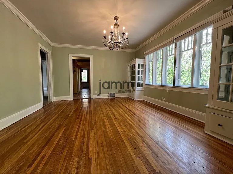 3232 Clarendon Rd — Photo 11