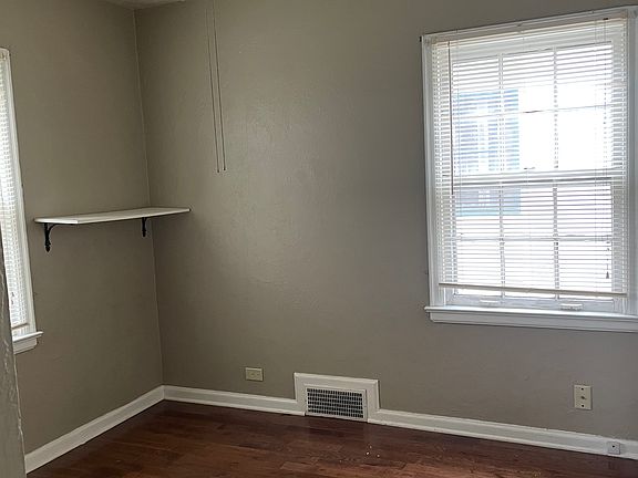 5th image of 2945 L St #1