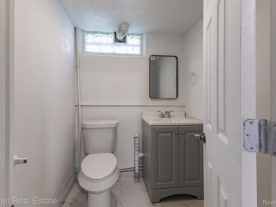 25246 Hayes Rd, photo 24