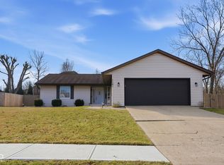 1181 Pilgrim Rd, Greenwood, IN 46142