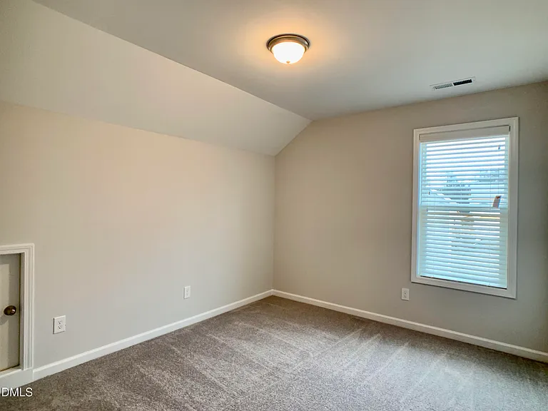 130 Henhouse Ct — Photo 18
