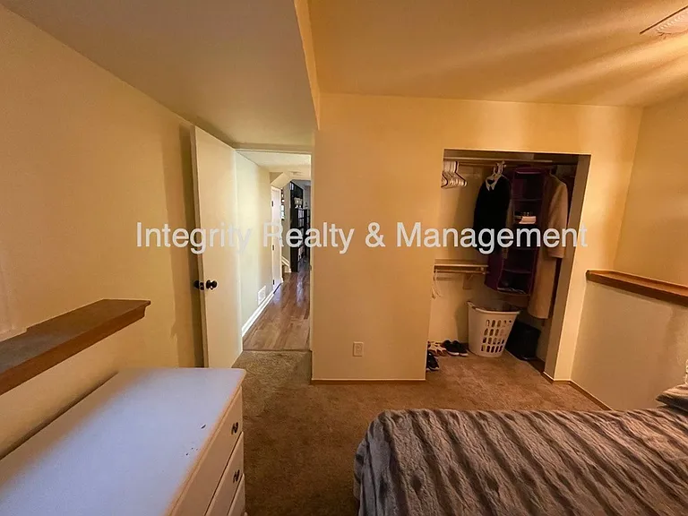 475 Chiswick Cir — Photo 25