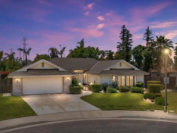 2704 Oak View Ct, Bakersfield, CA 93311