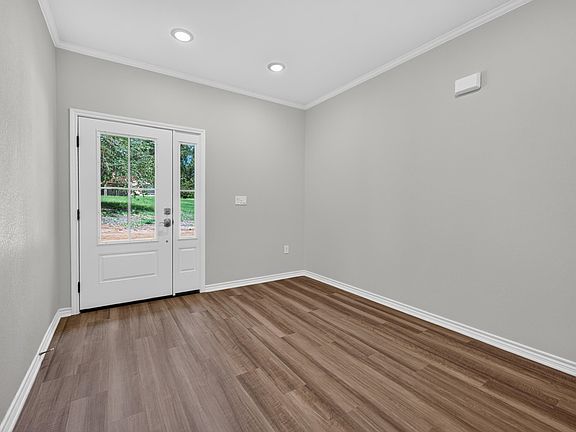 4th image of 1262 George Richey Rd