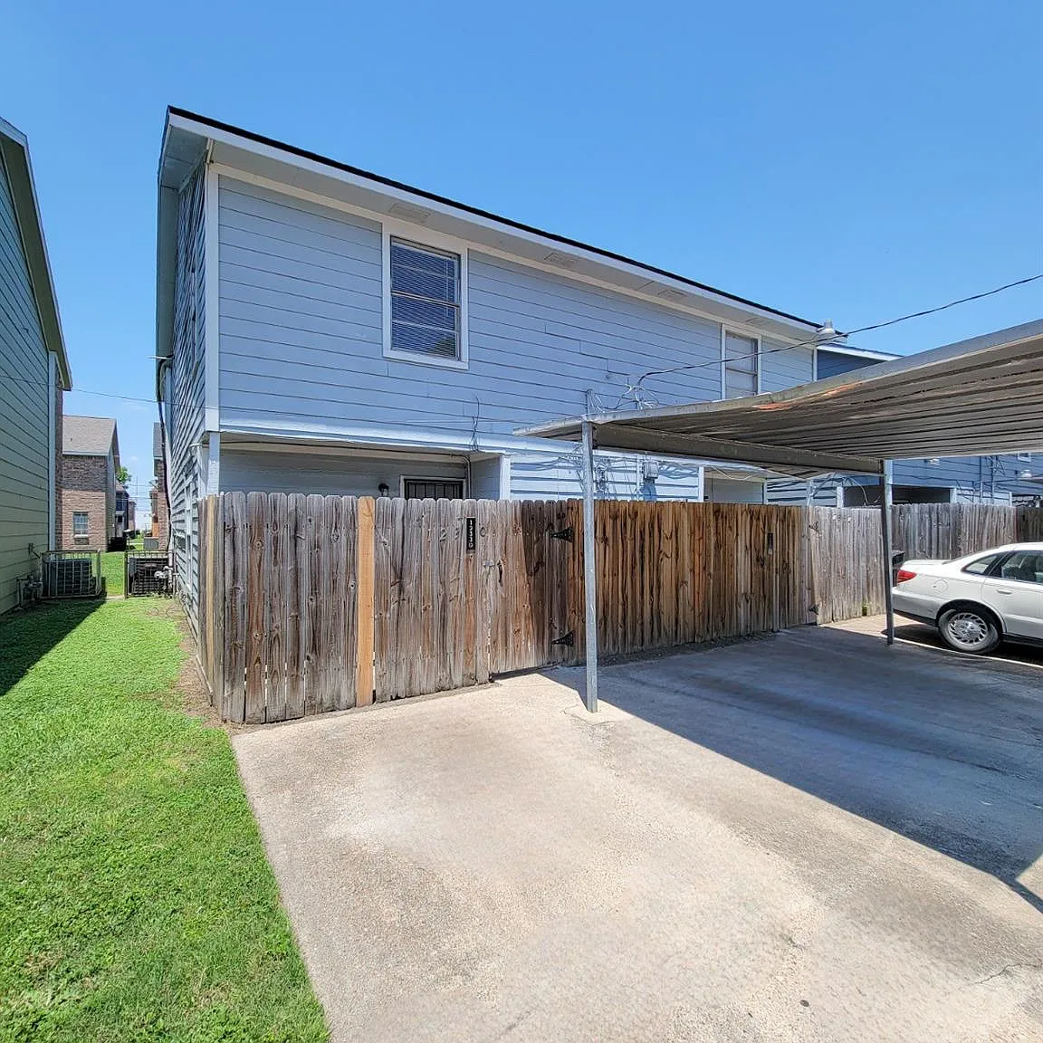 2 bed, 1.5 bath, $1,100 — Photo 1