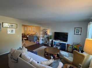 (Undisclosed Address), Huntington, NY 11743