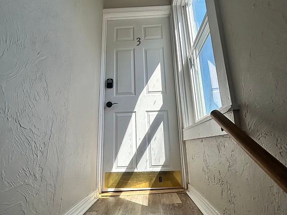 4th image of 35 Newcomb Pl Floor 3