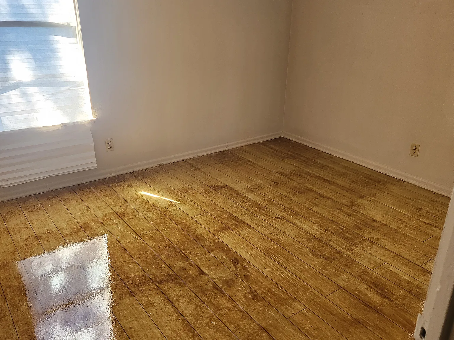 3 bed, 965 sqft, $1,306 — Photo 3