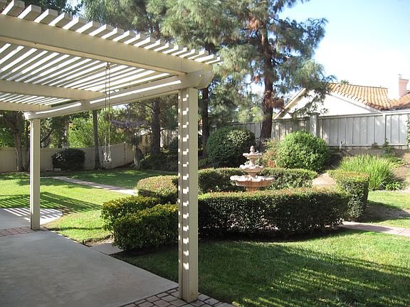 Back yard with fountain