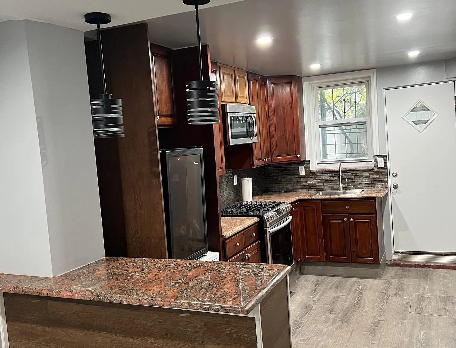 616 Rockaway Pkwy — Photo 4