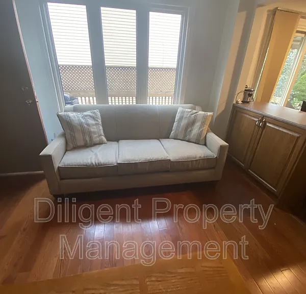 1103 Huntington Cir #PROPERTY — Photo 12