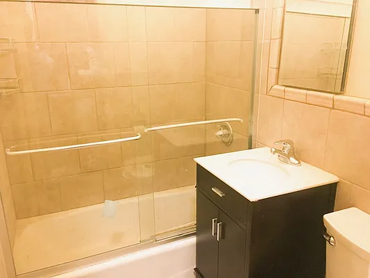 Rented by Showcase Realty | media 4
