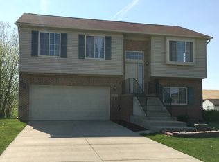 329 Dundee Ridge Dr, Dundee, MI 48131