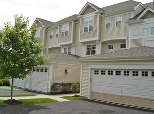 222 Highridge Ct, Peekskill, NY 10566