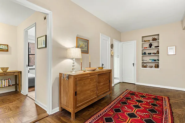 Sold by Compass | media 4