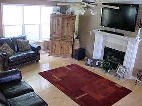 2nd image of 618 Glen Oaks Pl
