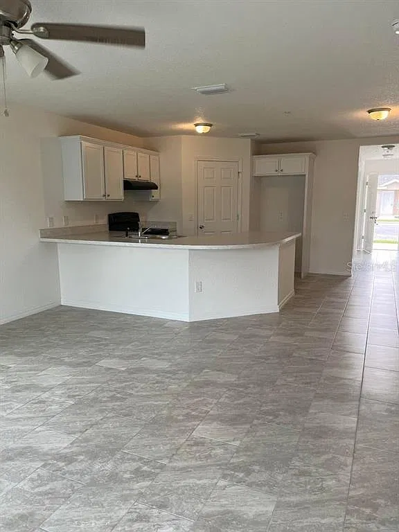 2 bed, 2.0 bath, 1041 sqft, $1,350 — Photo 2