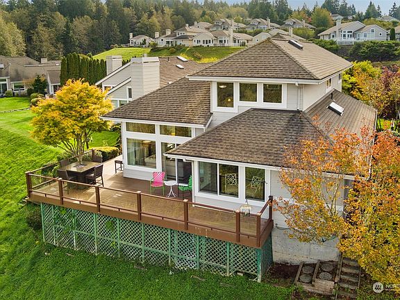 4th image of 201 Windrose Drive
