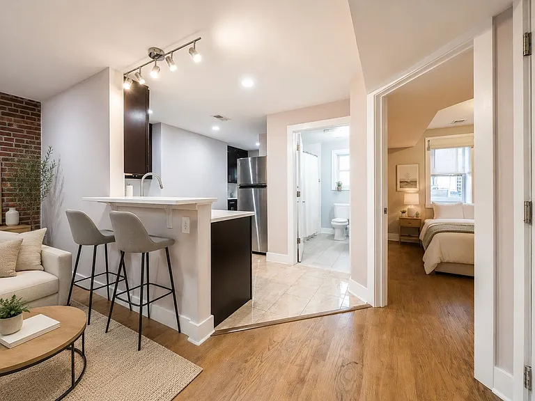 165 Webster Ave #1 — Photo 18