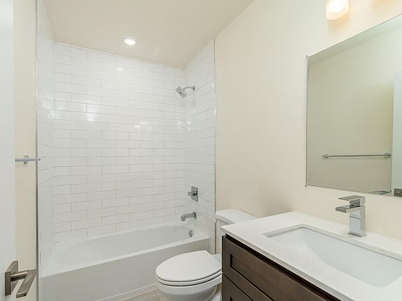 4th image of 1307 Germantown Ave #29F