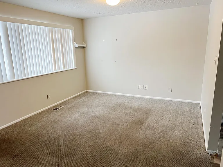 342 W 600 N — Photo 5