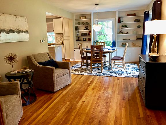Dining area open to kitchen 
