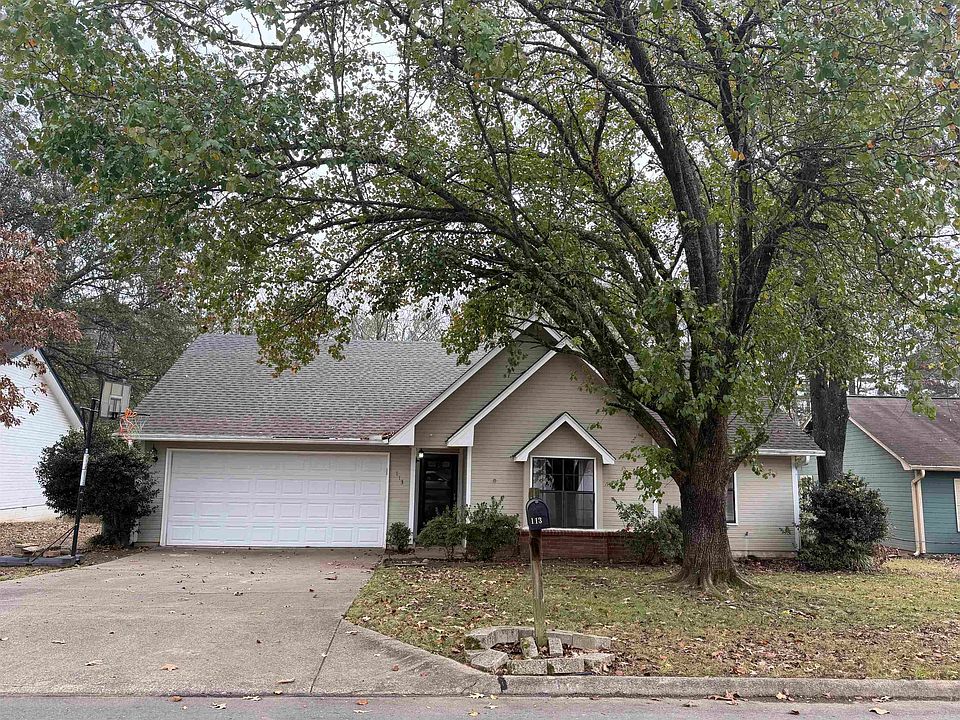 1st image of 113 Silverbrook Dr