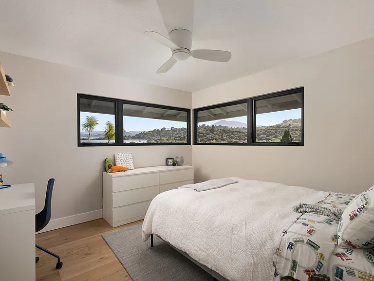 31 San Marino Dr — Photo 27