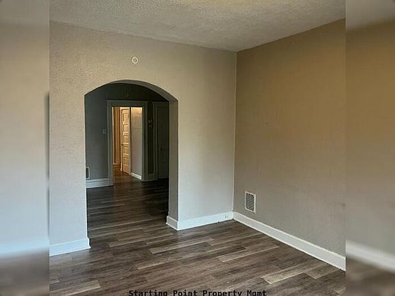 4th image of 4406 Alaska Ave #A