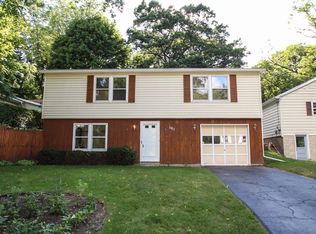 101 Seacliffe Rd, Rochester, NY 14622