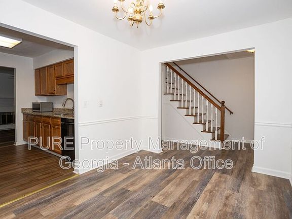 5th image of 2190 Vinings North Ln SE