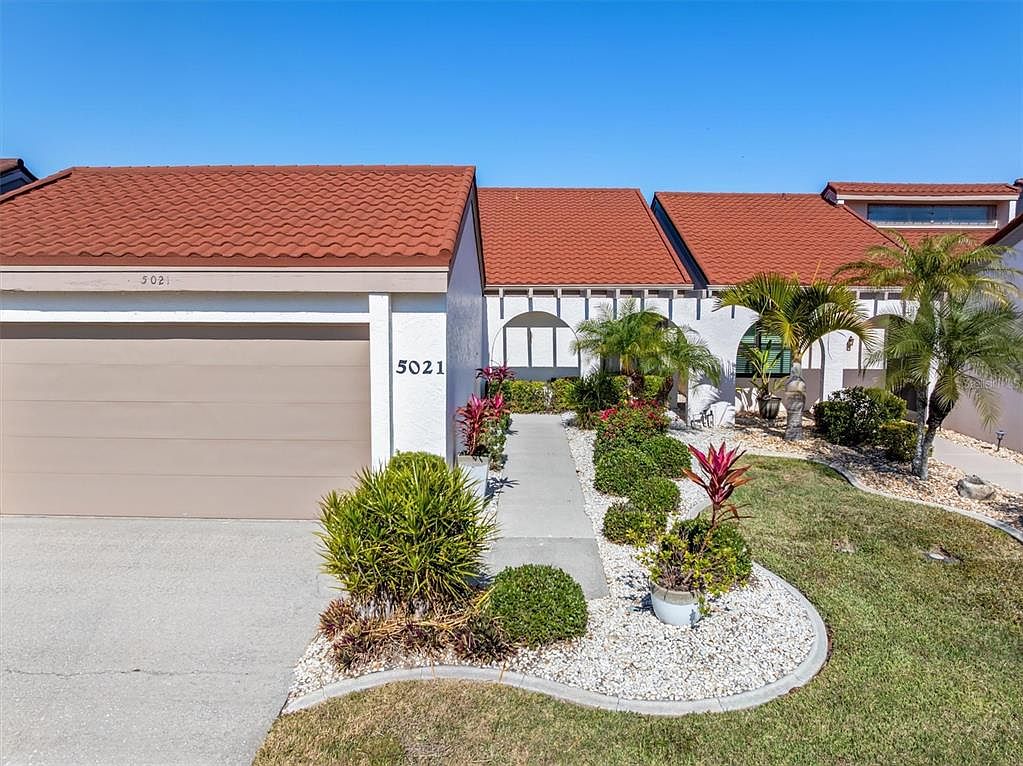 5021 San Rocco Dr