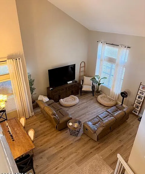 1237 E Glenhaven Dr — Photo 4