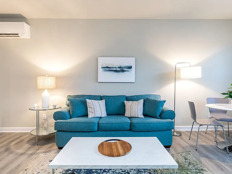 Solara Luxury Apartments — Photo 15