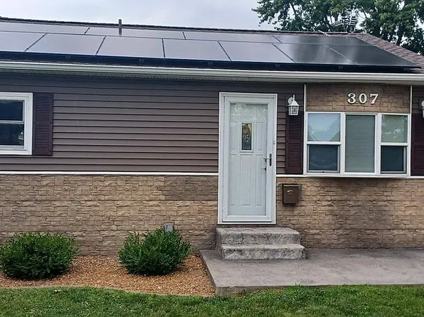 307 N J St, Tilton, IL 61833