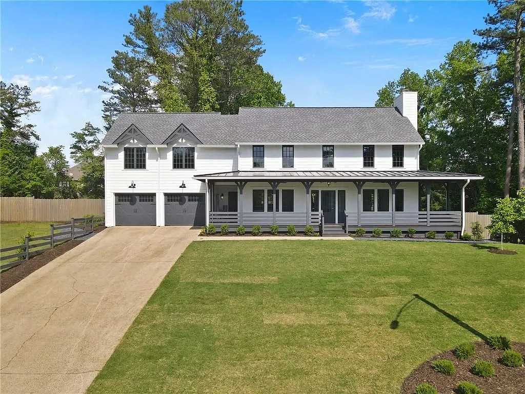 4 bed, 5.0 bath, 2500 sqft, $4,500 — Photo 1