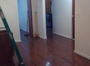 6073 Myrtle Ave, Ridgewood, NY 11385