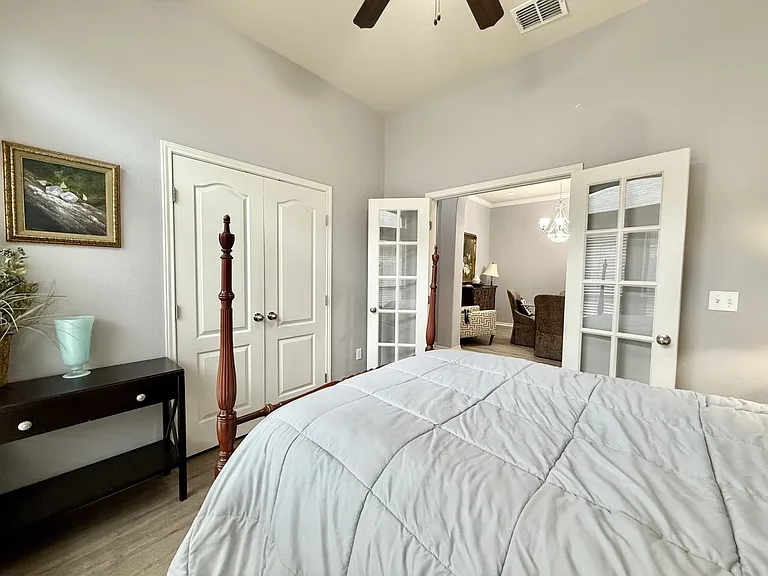 2109 Cardinales Ln — Photo 26