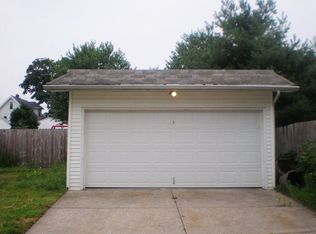 2001 Treadway Ave, Cleveland, OH 44109