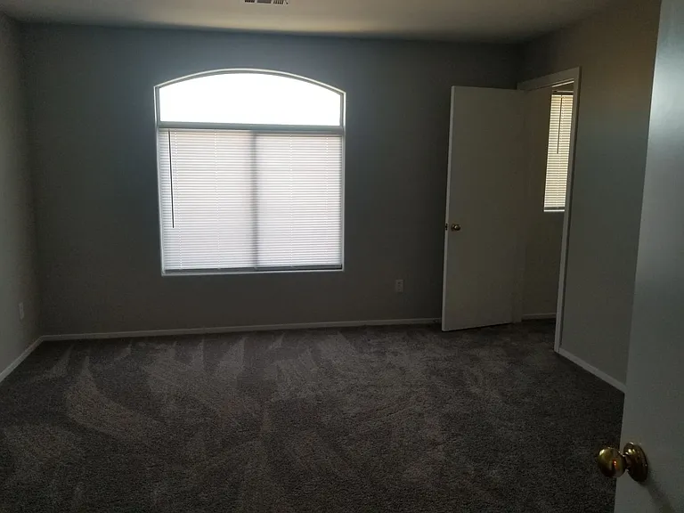 11005 Saint Rafael St — Photo 10