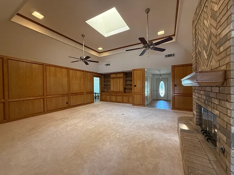 8707 Sandstone Dr — Photo 6