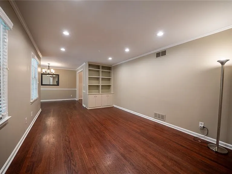 1501 Diamond Head Dr — Photo 3