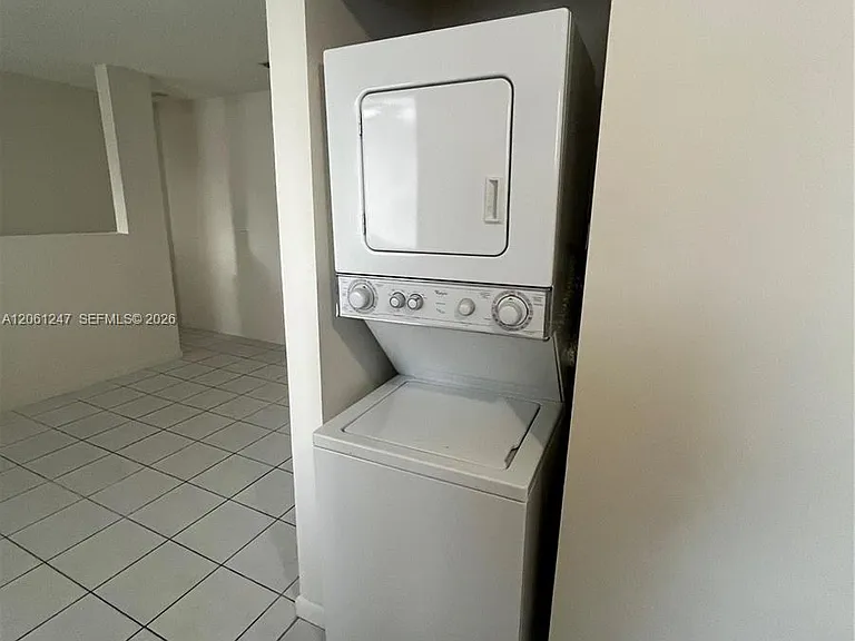 126 SW 21st Ave #3 — Photo 7