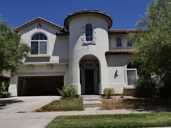 833 Branding Iron St, Oakdale, CA 95361