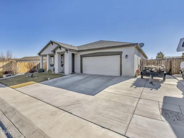 227 Red Oak Dr, Fernley, NV 89408