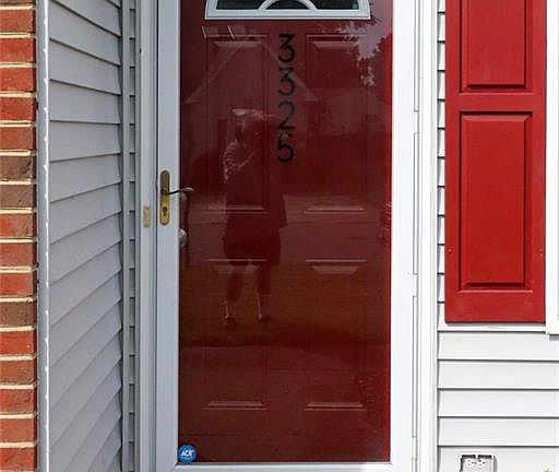 4th image of 3325 Clover Meadows Dr